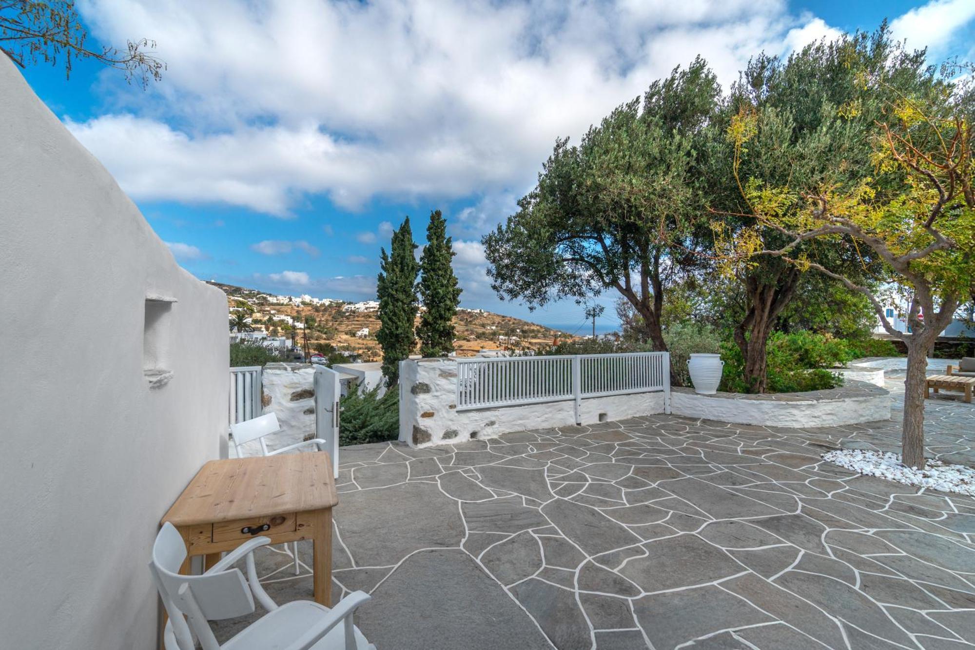 Rabagas Suites Luxury - In The Heart Of Sifnos Apollonia  Bagian luar foto