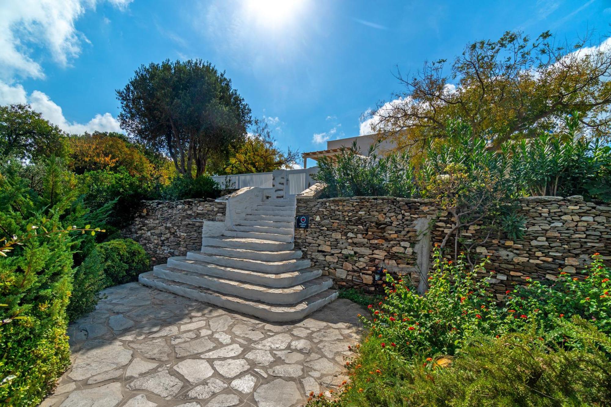 Rabagas Suites Luxury - In The Heart Of Sifnos Apollonia  Bagian luar foto