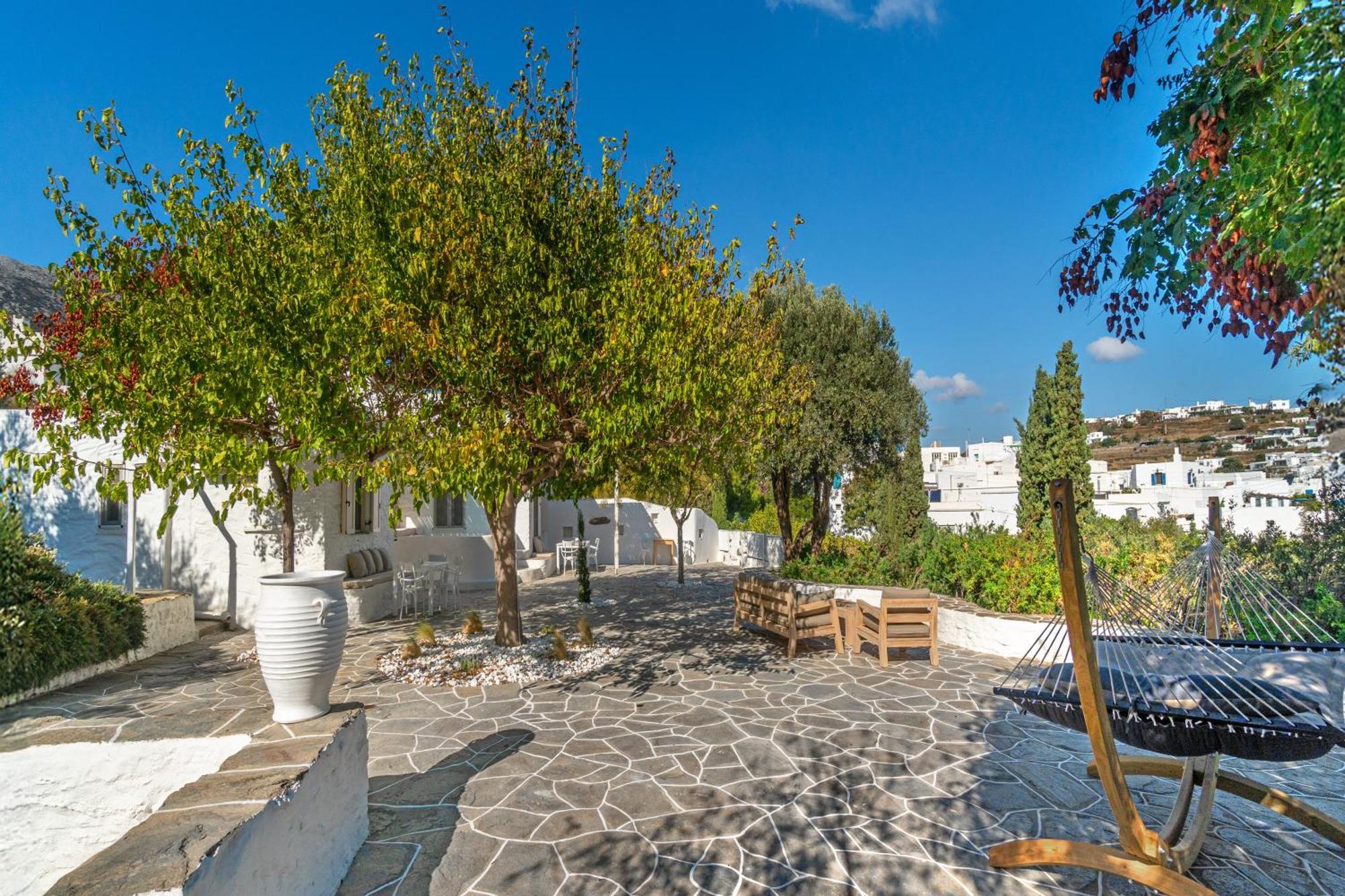 Rabagas Suites Luxury - In The Heart Of Sifnos Apollonia  Bagian luar foto
