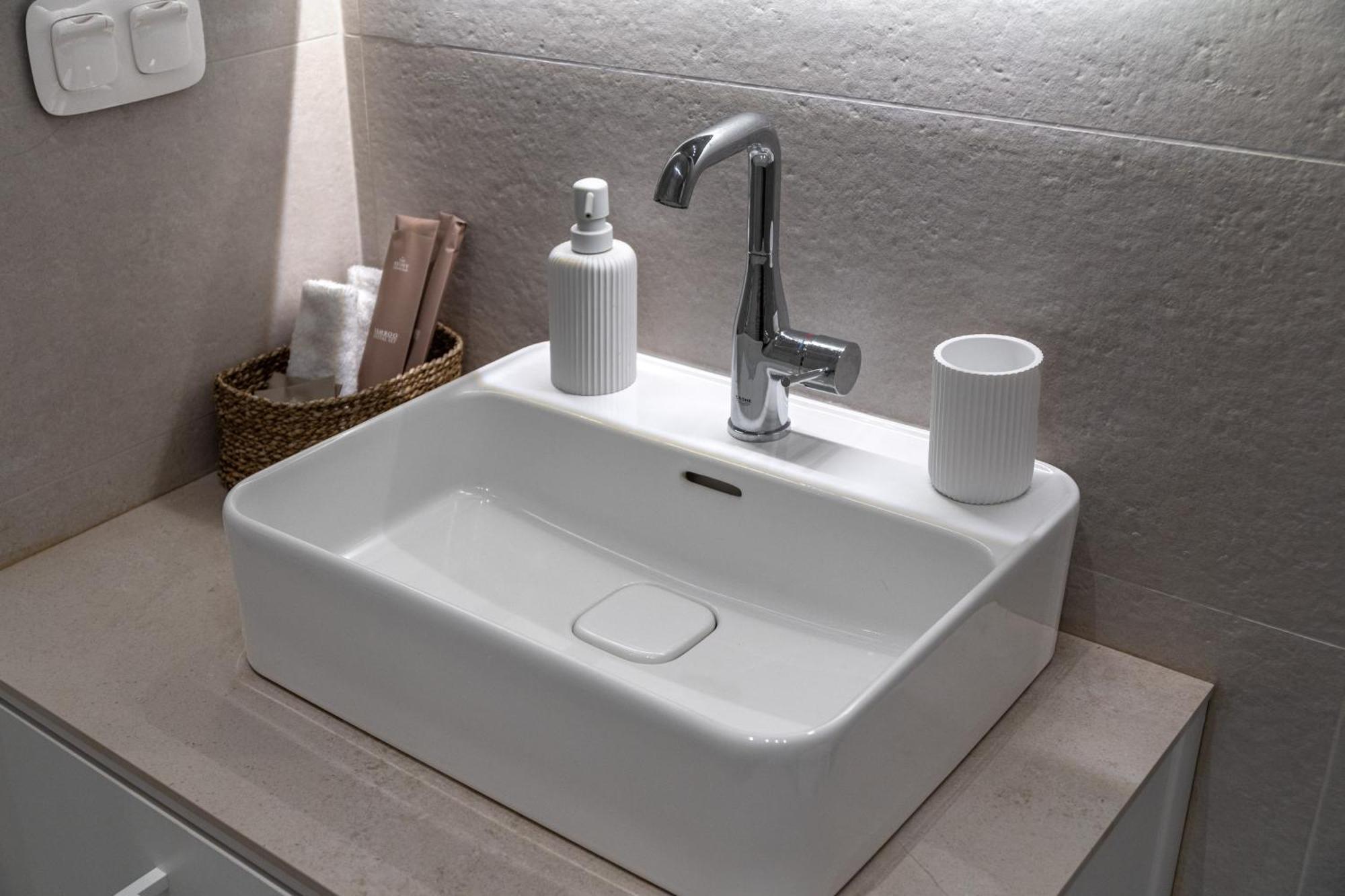 Rabagas Suites Luxury - In The Heart Of Sifnos Apollonia  Bagian luar foto